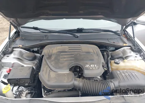 2018 Chrysler 300 300S из США, поврежденный, VIN 2C3CCABG9JH274657